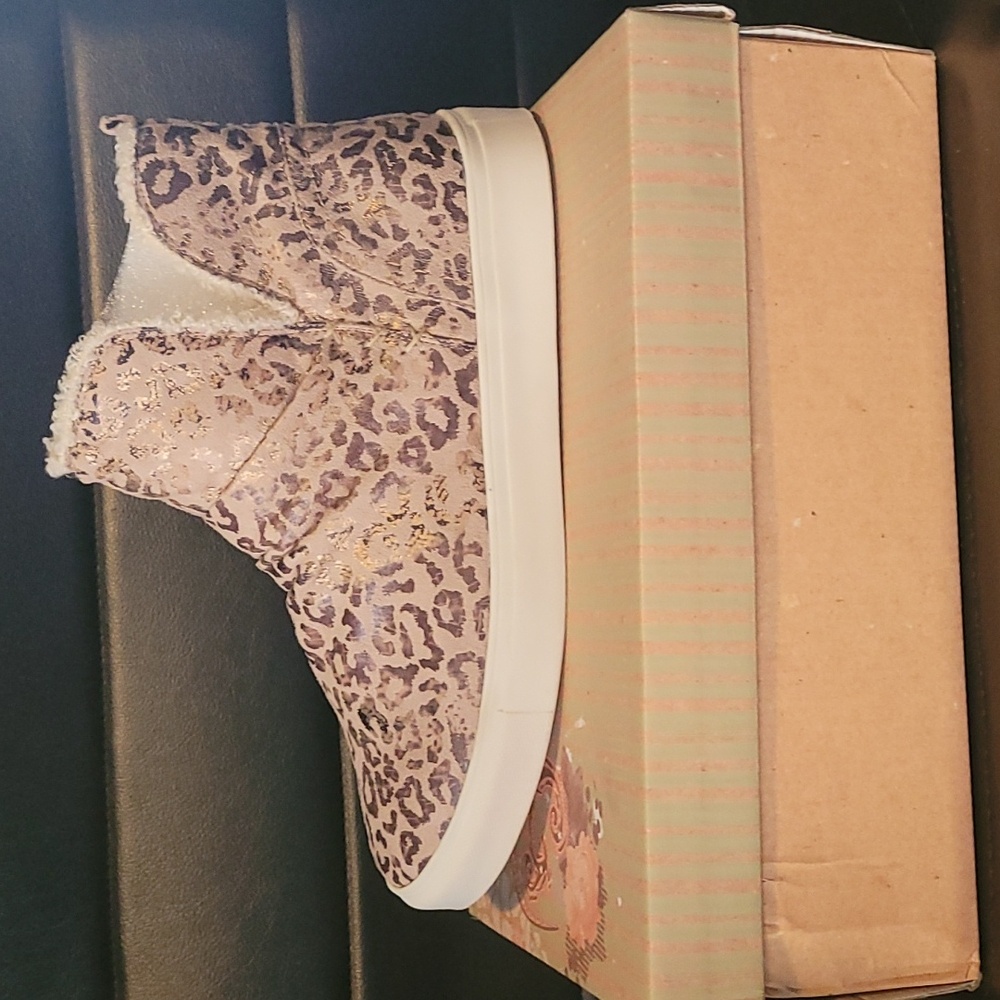 Very g leopard boots